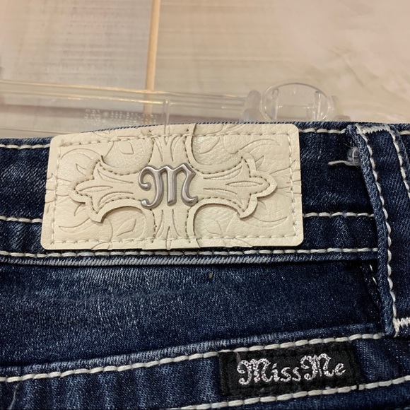 Miss Me Fleur de lis Dark Hailey Skinny Jeans 28 - Picture 7 of 11